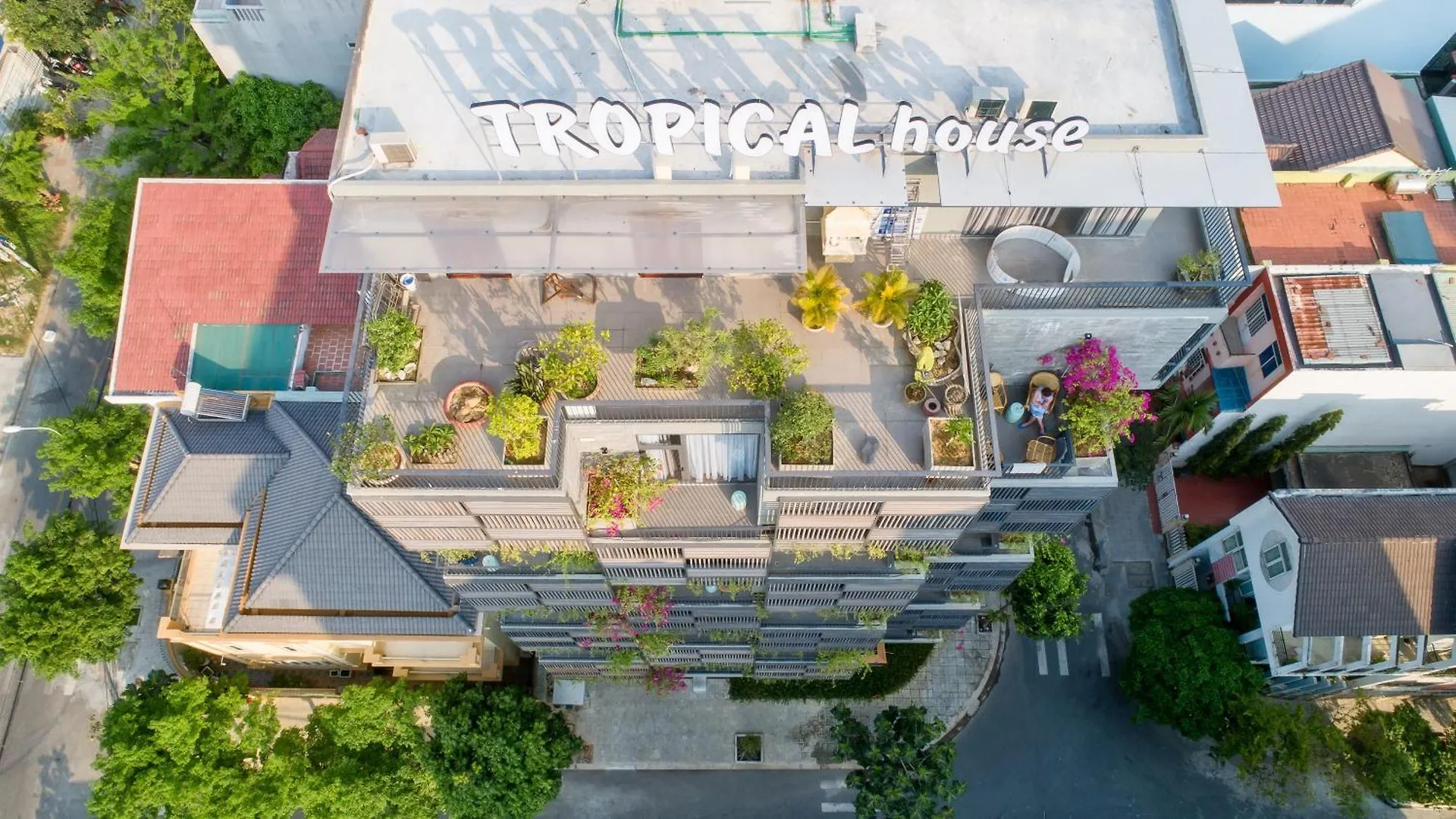 Tropical House Apartment Da Nang 0*,  Vietnam