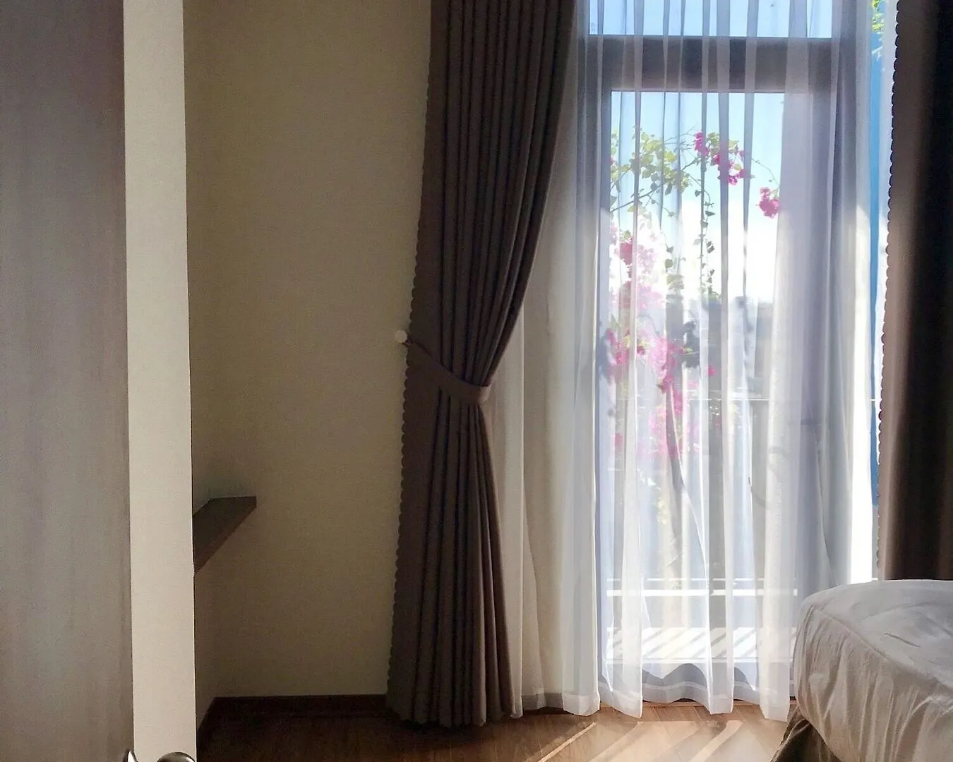 Tropical House Apartment Da Nang 0*,  Wietnam